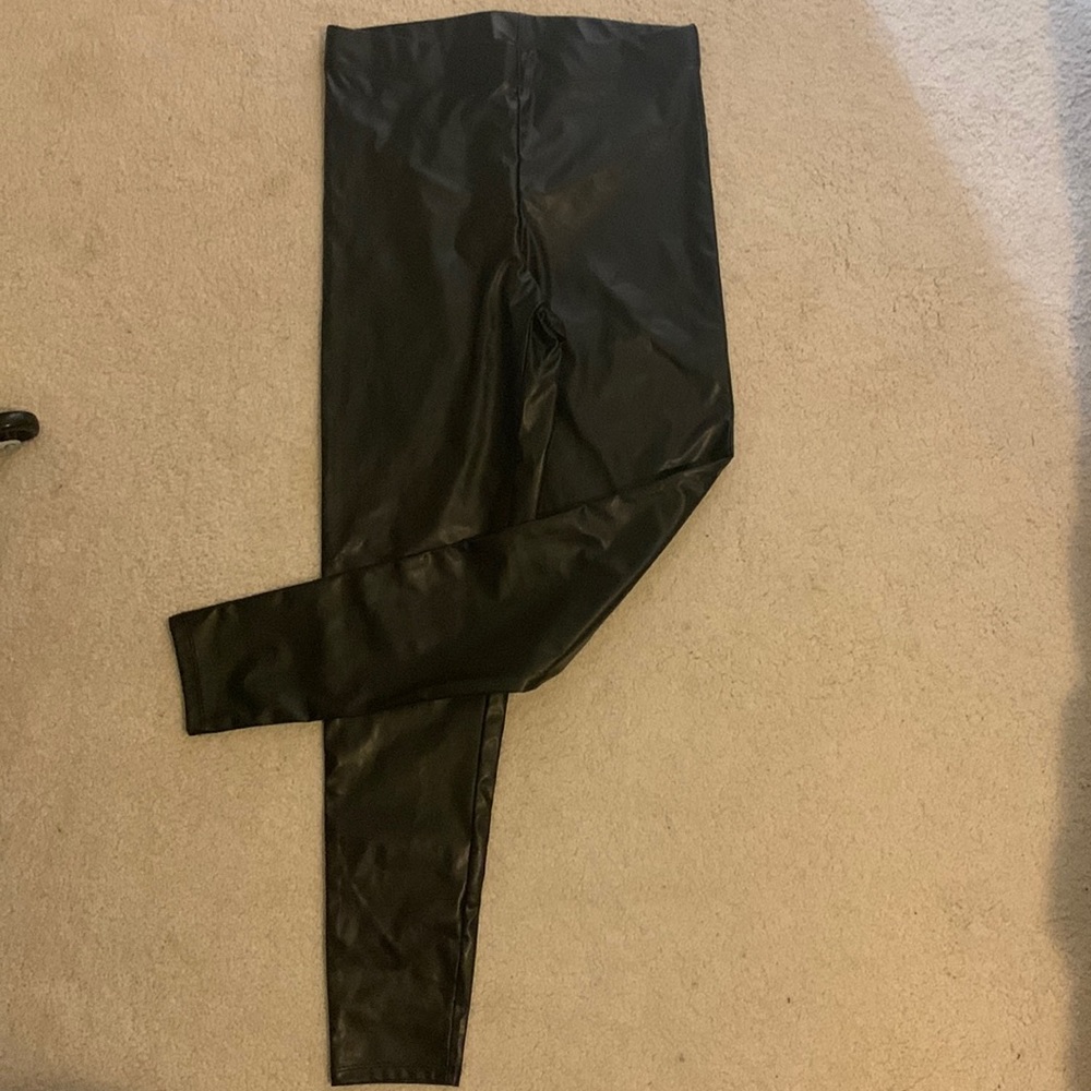 FAUX LEATHER LEGGINGS
